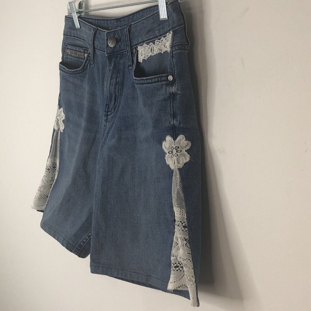 Calvin Klein Denim Shorts Size 4 City Short Eyelet Lace Bermuda Walking Travel - Picture 3 of 16